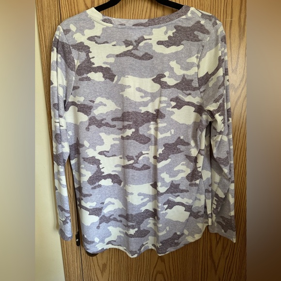 Addition Elle Camouflage Long Sleeve Henley Top 0X NWT waffle knit - Picture 8 of 8